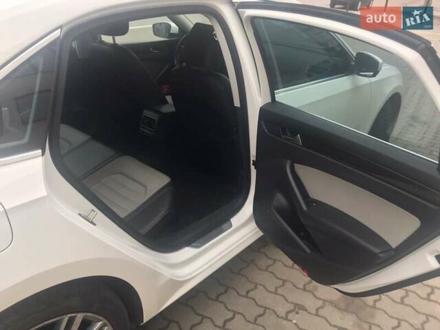 Белый Фольксваген Пассат, объемом двигателя 2 л и пробегом 140 тыс. км за 12600 $, фото 8 на Automoto.ua