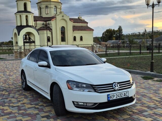 Білий Фольксваген Пассат, об'ємом двигуна 2 л та пробігом 160 тис. км за 11800 $, фото 1 на Automoto.ua