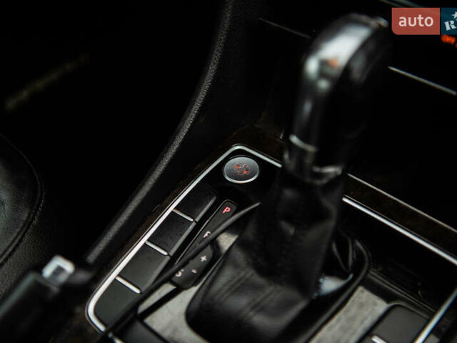 Білий Фольксваген Пассат, об'ємом двигуна 2 л та пробігом 205 тис. км за 12999 $, фото 10 на Automoto.ua