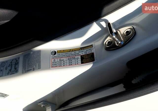 Белый Фольксваген Пассат, объемом двигателя 1.8 л и пробегом 136 тыс. км за 9999 $, фото 2 на Automoto.ua