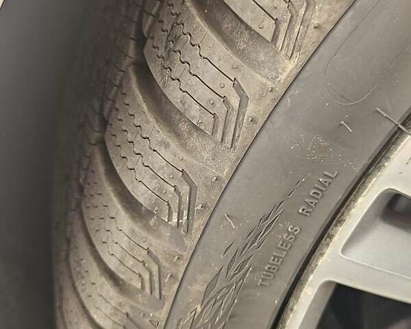 Белый Фольксваген Пассат, объемом двигателя 1.8 л и пробегом 193 тыс. км за 11200 $, фото 15 на Automoto.ua