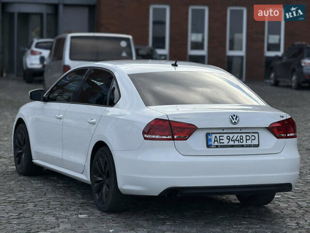 Білий Фольксваген Пассат, об'ємом двигуна 1.8 л та пробігом 182 тис. км за 8899 $, фото 8 на Automoto.ua