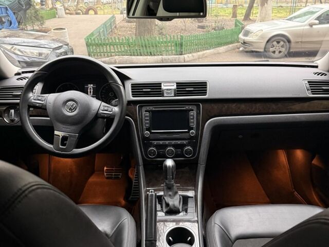 Белый Фольксваген Пассат, объемом двигателя 2 л и пробегом 168 тыс. км за 13000 $, фото 9 на Automoto.ua