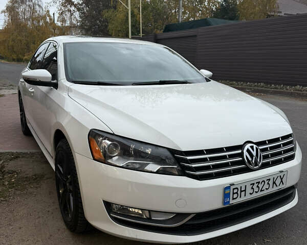 Белый Фольксваген Пассат, объемом двигателя 1.97 л и пробегом 146 тыс. км за 13700 $, фото 1 на Automoto.ua