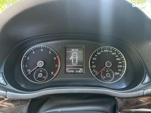 Белый Фольксваген Пассат, объемом двигателя 1.8 л и пробегом 174 тыс. км за 11890 $, фото 14 на Automoto.ua