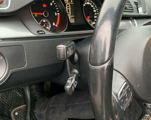 Белый Фольксваген Пассат, объемом двигателя 1.97 л и пробегом 282 тыс. км за 13800 $, фото 3 на Automoto.ua