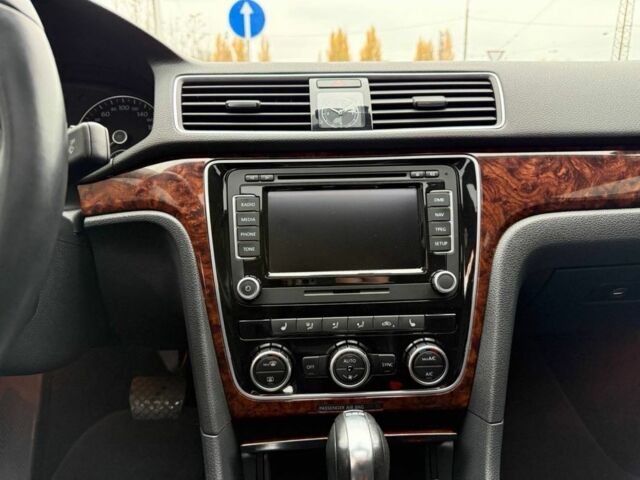 Белый Фольксваген Пассат, объемом двигателя 2 л и пробегом 115 тыс. км за 13200 $, фото 16 на Automoto.ua