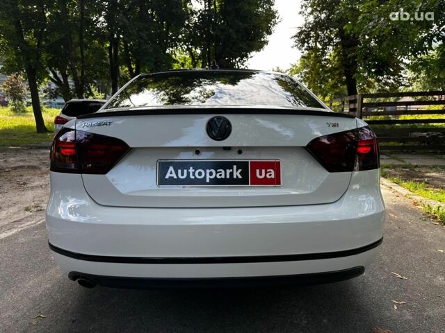 Белый Фольксваген Пассат, объемом двигателя 1.8 л и пробегом 174 тыс. км за 11890 $, фото 4 на Automoto.ua