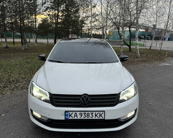 Білий Фольксваген Пассат, об'ємом двигуна 1.8 л та пробігом 221 тис. км за 11000 $, фото 1 на Automoto.ua