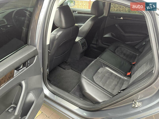 Белый Фольксваген Пассат, объемом двигателя 1.97 л и пробегом 176 тыс. км за 12850 $, фото 13 на Automoto.ua