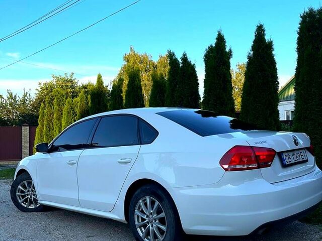 Белый Фольксваген Пассат, объемом двигателя 1.8 л и пробегом 280 тыс. км за 9500 $, фото 2 на Automoto.ua