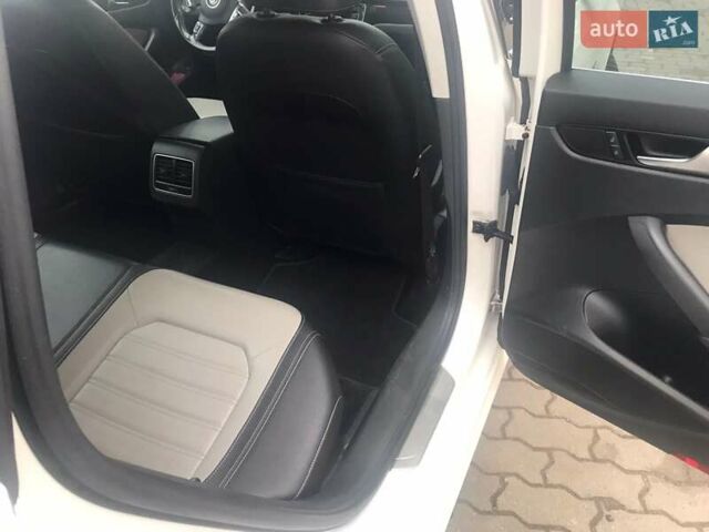 Белый Фольксваген Пассат, объемом двигателя 2 л и пробегом 140 тыс. км за 12600 $, фото 12 на Automoto.ua