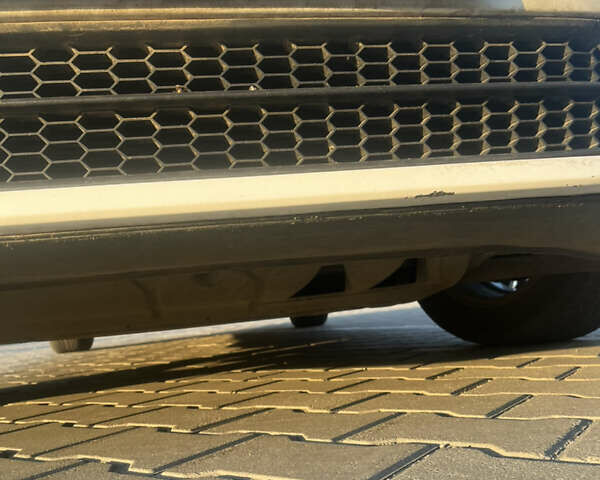 Белый Фольксваген Пассат, объемом двигателя 1.8 л и пробегом 132 тыс. км за 13000 $, фото 7 на Automoto.ua