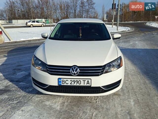 Белый Фольксваген Пассат, объемом двигателя 1.8 л и пробегом 280 тыс. км за 11000 $, фото 6 на Automoto.ua
