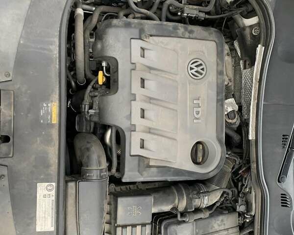 Белый Фольксваген Пассат, объемом двигателя 1.97 л и пробегом 282 тыс. км за 13800 $, фото 2 на Automoto.ua