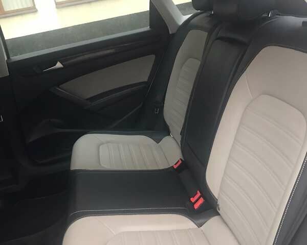 Белый Фольксваген Пассат, объемом двигателя 2 л и пробегом 140 тыс. км за 12600 $, фото 9 на Automoto.ua