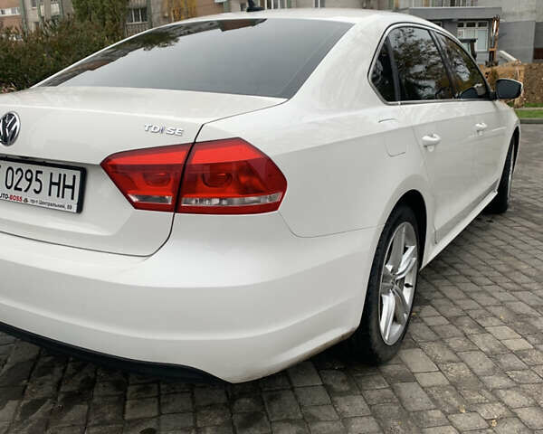 Белый Фольксваген Пассат, объемом двигателя 2 л и пробегом 235 тыс. км за 11500 $, фото 9 на Automoto.ua