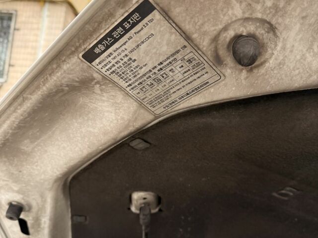 Белый Фольксваген Пассат, объемом двигателя 2 л и пробегом 168 тыс. км за 13000 $, фото 8 на Automoto.ua