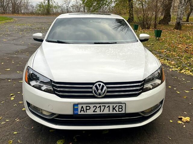Білий Фольксваген Пассат, об'ємом двигуна 1.8 л та пробігом 174 тис. км за 10000 $, фото 2 на Automoto.ua