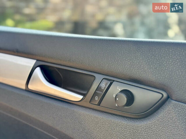 Білий Фольксваген Пассат, об'ємом двигуна 1.8 л та пробігом 207 тис. км за 8390 $, фото 18 на Automoto.ua