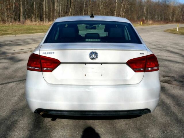 Білий Фольксваген Пассат, об'ємом двигуна 1.8 л та пробігом 82 тис. км за 8300 $, фото 3 на Automoto.ua