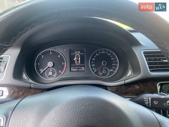 Білий Фольксваген Пассат, об'ємом двигуна 2 л та пробігом 226 тис. км за 13200 $, фото 10 на Automoto.ua