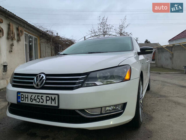Білий Фольксваген Пассат, об'ємом двигуна 1.8 л та пробігом 153 тис. км за 13000 $, фото 1 на Automoto.ua