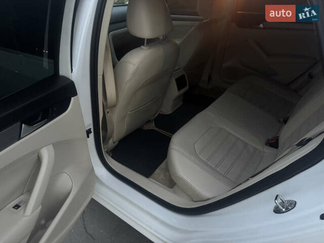 Белый Фольксваген Пассат, объемом двигателя 1.8 л и пробегом 123 тыс. км за 10100 $, фото 9 на Automoto.ua