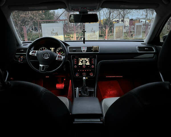 Білий Фольксваген Пассат, об'ємом двигуна 1.8 л та пробігом 221 тис. км за 11000 $, фото 29 на Automoto.ua