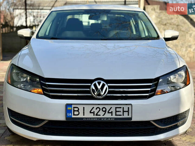 Білий Фольксваген Пассат, об'ємом двигуна 1.8 л та пробігом 207 тис. км за 8390 $, фото 1 на Automoto.ua