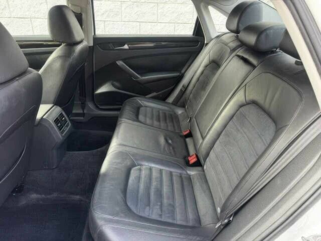 Белый Фольксваген Пассат, объемом двигателя 2 л и пробегом 83 тыс. км за 7000 $, фото 13 на Automoto.ua