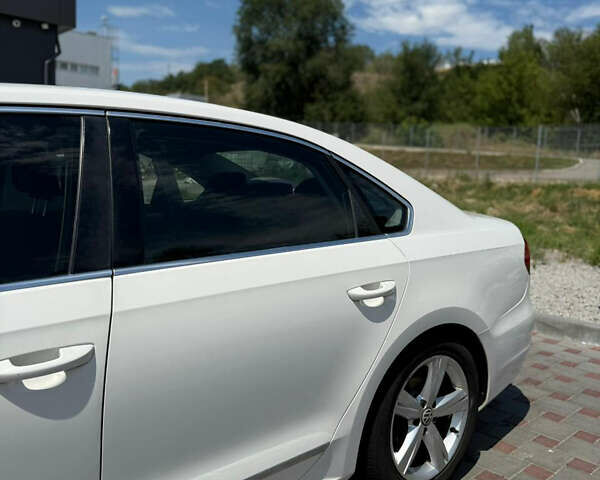 Білий Фольксваген Пассат, об'ємом двигуна 1.8 л та пробігом 189 тис. км за 11500 $, фото 2 на Automoto.ua