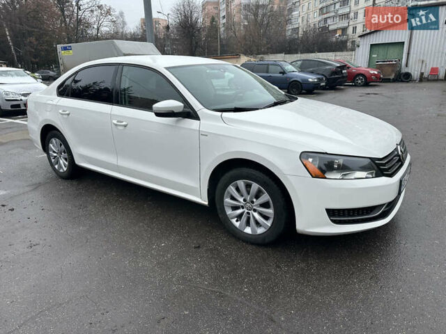 Білий Фольксваген Пассат, об'ємом двигуна 1.78 л та пробігом 200 тис. км за 8500 $, фото 3 на Automoto.ua
