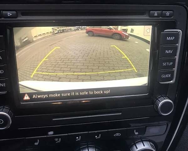 Белый Фольксваген Пассат, объемом двигателя 2 л и пробегом 140 тыс. км за 12600 $, фото 15 на Automoto.ua