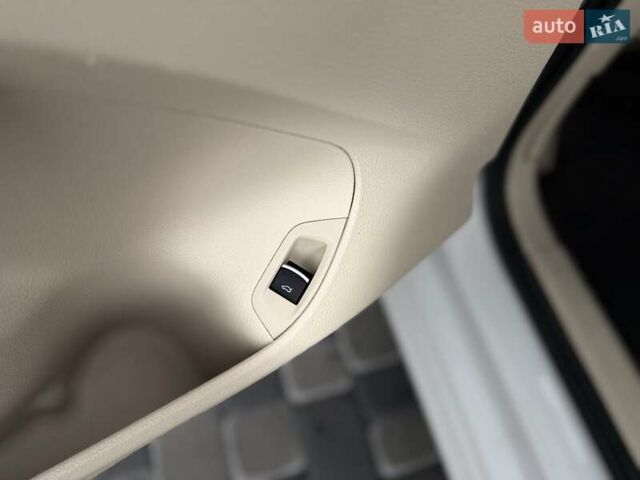 Белый Фольксваген Пассат, объемом двигателя 1.8 л и пробегом 204 тыс. км за 9900 $, фото 26 на Automoto.ua