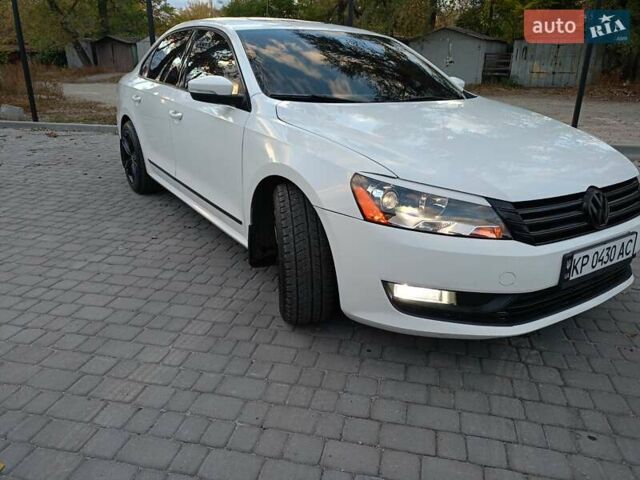Білий Фольксваген Пассат, об'ємом двигуна 1.8 л та пробігом 184 тис. км за 11500 $, фото 2 на Automoto.ua