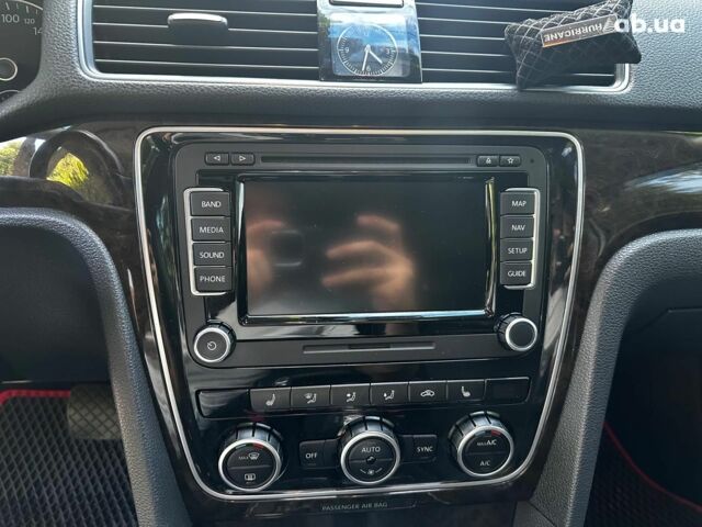 Белый Фольксваген Пассат, объемом двигателя 1.8 л и пробегом 174 тыс. км за 11890 $, фото 17 на Automoto.ua