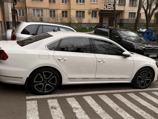 Белый Фольксваген Пассат, объемом двигателя 2 л и пробегом 168 тыс. км за 13000 $, фото 18 на Automoto.ua