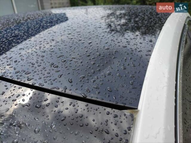 Белый Фольксваген Пассат, объемом двигателя 1.8 л и пробегом 283 тыс. км за 9700 $, фото 4 на Automoto.ua