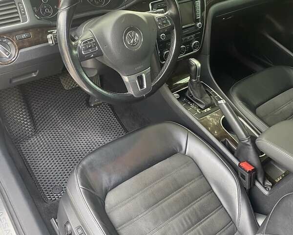 Білий Фольксваген Пассат, об'ємом двигуна 2 л та пробігом 226 тис. км за 13200 $, фото 9 на Automoto.ua