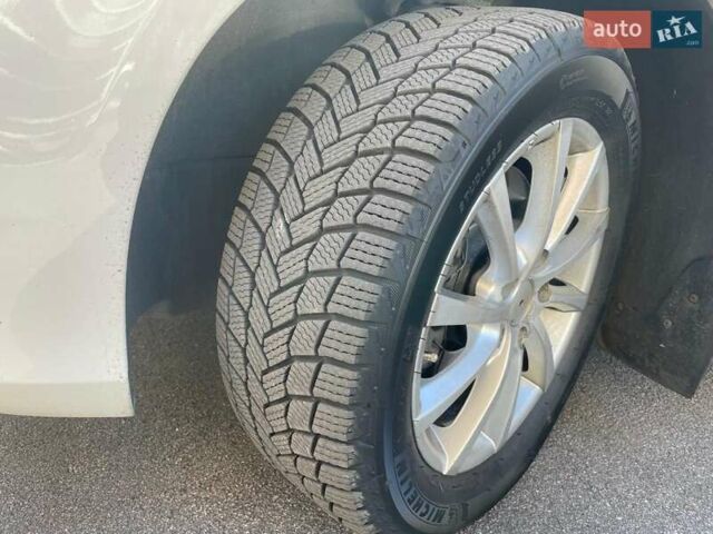 Белый Фольксваген Пассат, объемом двигателя 1.97 л и пробегом 230 тыс. км за 13400 $, фото 1 на Automoto.ua