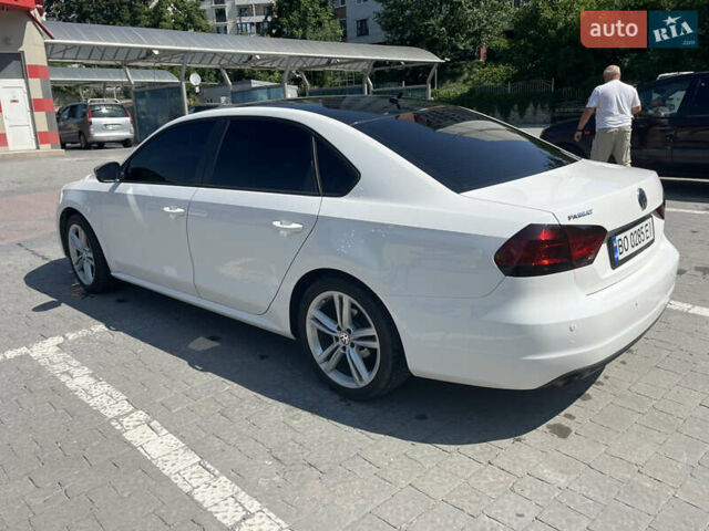 Белый Фольксваген Пассат, объемом двигателя 2.47 л и пробегом 184 тыс. км за 9600 $, фото 6 на Automoto.ua