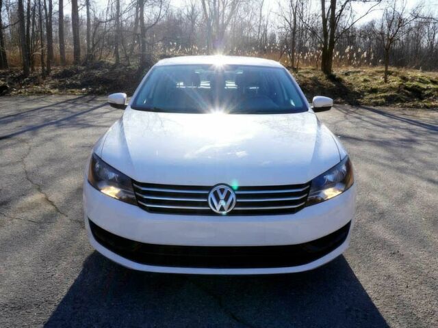 Білий Фольксваген Пассат, об'ємом двигуна 1.8 л та пробігом 82 тис. км за 8300 $, фото 1 на Automoto.ua