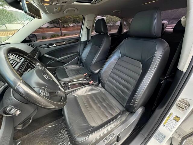 Белый Фольксваген Пассат, объемом двигателя 2 л и пробегом 84 тыс. км за 14500 $, фото 6 на Automoto.ua