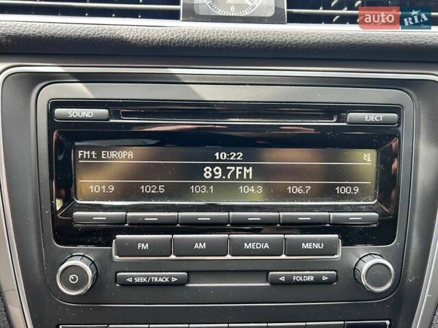 Белый Фольксваген Пассат, объемом двигателя 1.8 л и пробегом 212 тыс. км за 9700 $, фото 19 на Automoto.ua