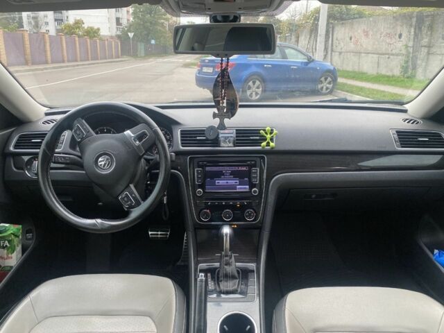 Белый Фольксваген Пассат, объемом двигателя 1.8 л и пробегом 143 тыс. км за 9200 $, фото 3 на Automoto.ua