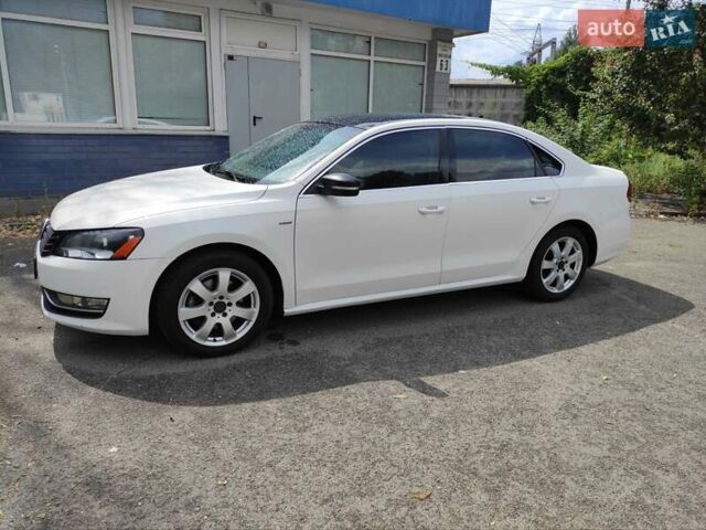 Белый Фольксваген Пассат, объемом двигателя 1.8 л и пробегом 283 тыс. км за 9700 $, фото 9 на Automoto.ua