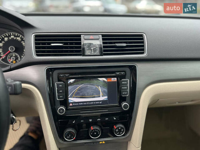 Белый Фольксваген Пассат, объемом двигателя 1.8 л и пробегом 123 тыс. км за 11000 $, фото 12 на Automoto.ua