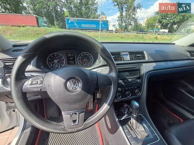Білий Фольксваген Пассат, об'ємом двигуна 1.8 л та пробігом 184 тис. км за 8300 $, фото 6 на Automoto.ua
