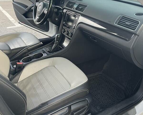 Белый Фольксваген Пассат, объемом двигателя 1.8 л и пробегом 162 тыс. км за 8900 $, фото 10 на Automoto.ua